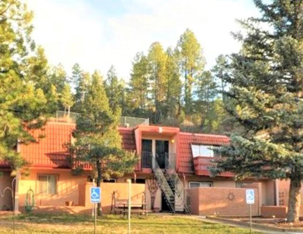 Pinecliff Village Resort Hollywood Esterno foto